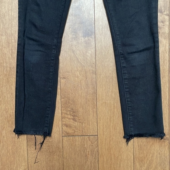 Denim Forum Aritzia the lola high rise skinny crop black frayed hem sz 25 - Picture 5 of 10
